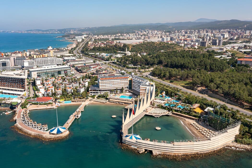 Adin Beach Hotel hakkında